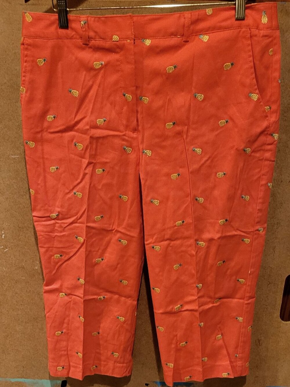 Capri Pants with Pineapple Motif - LIKE NEW